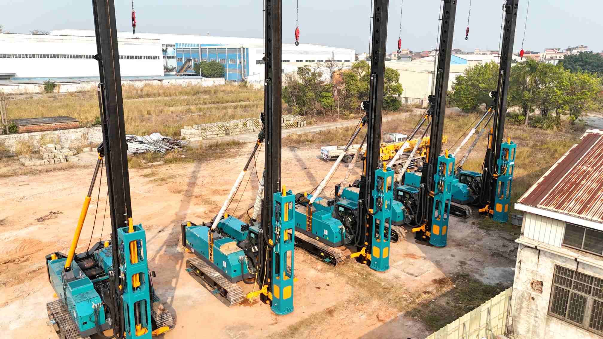 Deployment of Five Units to Moscow: STARKE LH85 Piling Rigs with HHP8 Hydraulic Hammers Successfully Delivered