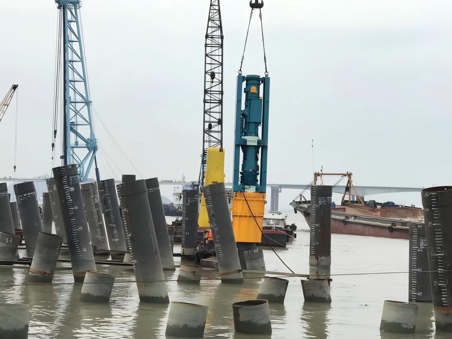 D160 Diesel Hammer Powers Nansha Terminal Foundation Construction